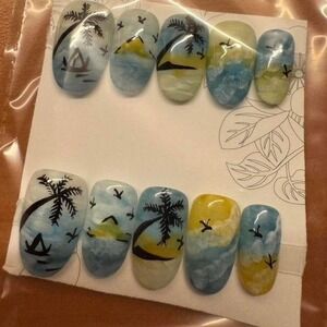 Coastal Canvas Nail Set – Pre-Designed Press-On Serenity